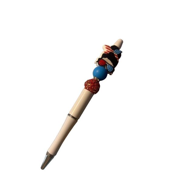 Patriotic messy‎ bun beaded pen￼ - Picture 1 of 2